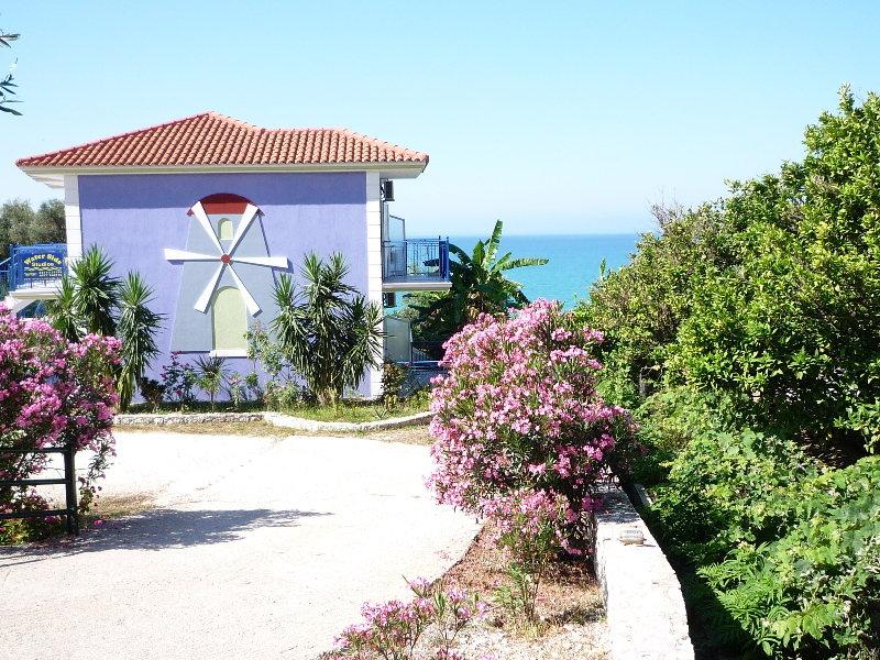 Milos Studios Lourdata  Extérieur photo